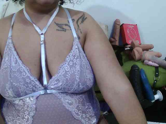 Modelo: Domme_Carla_Brazil