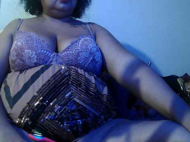 Domme_Carla_Brazil webcam