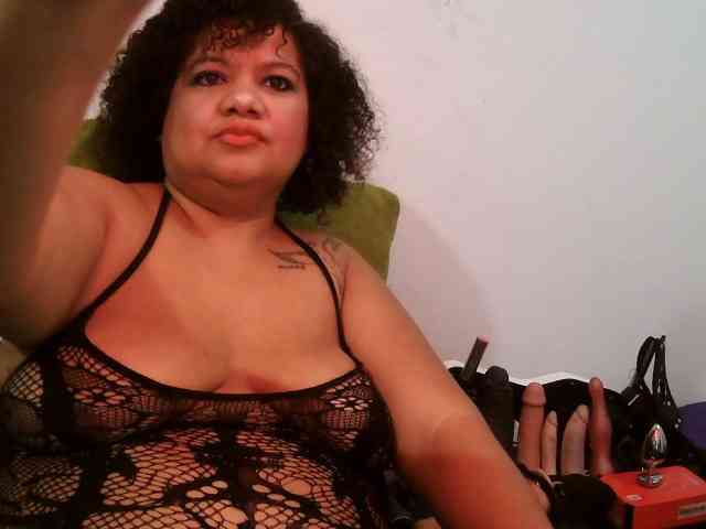 Domme_Carla_Brazil