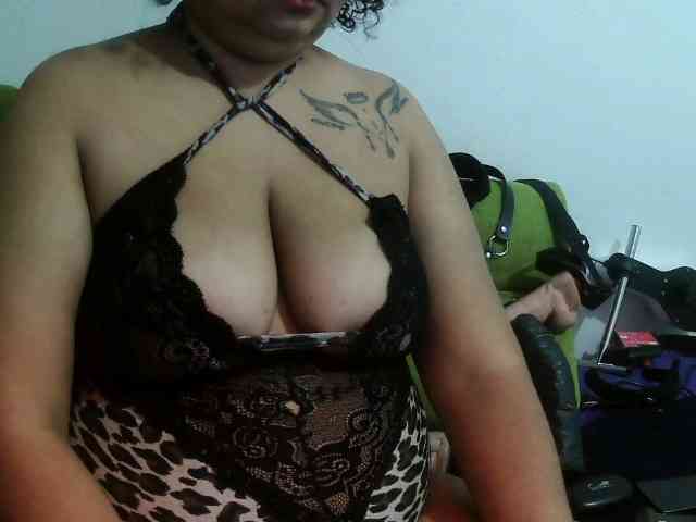 Domme_Carla_Brazil