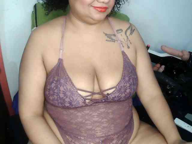 Domme_Carla_Brazil webcam