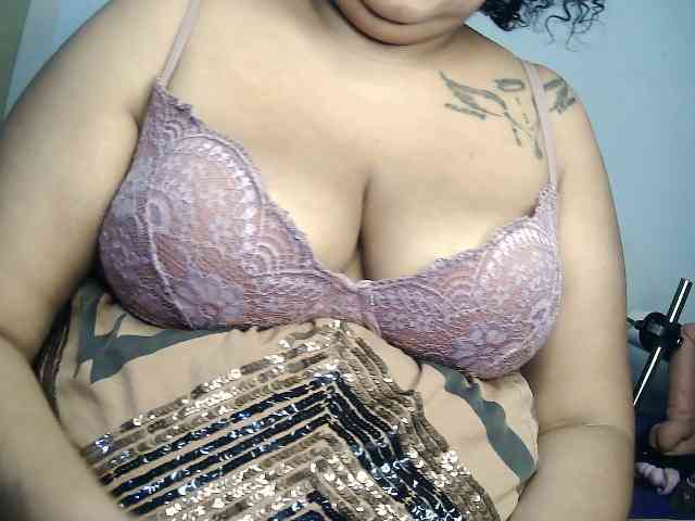 Domme_Carla_Brazil webcam