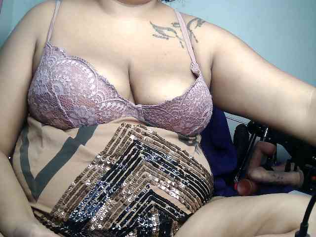 Domme_Carla_Brazil webcam