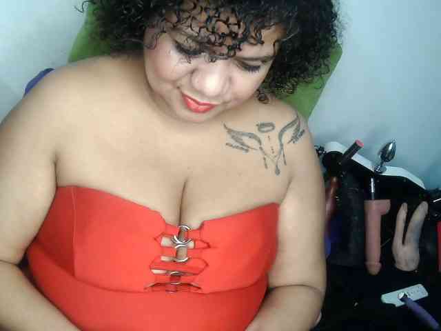 Domme_Carla_Brazil