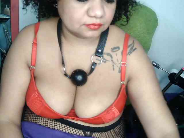 Domme_Carla_Brazil
