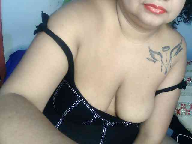 Domme_Carla_Brazil webcam