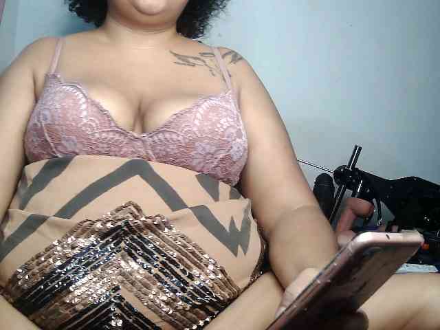 Domme_Carla_Brazil webcam