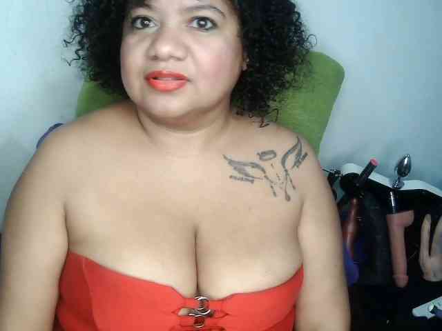 Modelo: Domme_Carla_Brazil