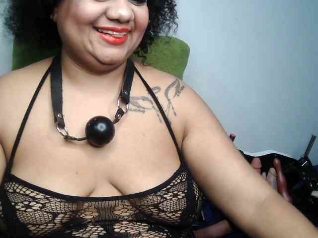 Modelo: Domme_Carla_Brazil
