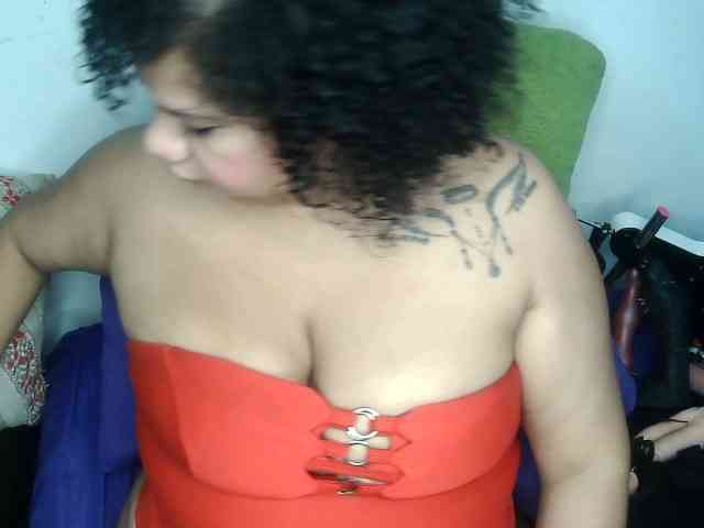 Domme_Carla_Brazil