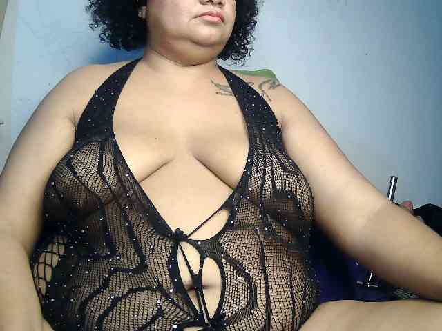 Domme_Carla_Brazil webcam