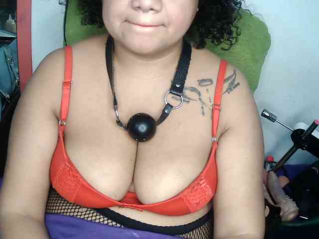 Domme_Carla_Brazil webcam