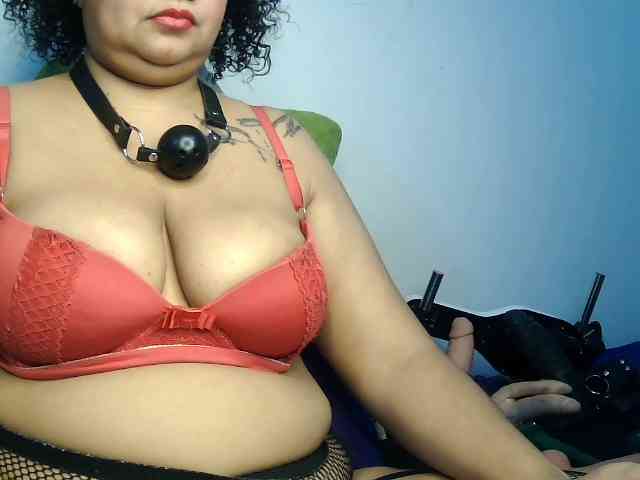 Domme_Carla_Brazil