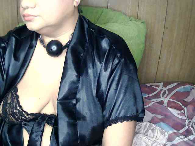Domme_Carla_Brazil