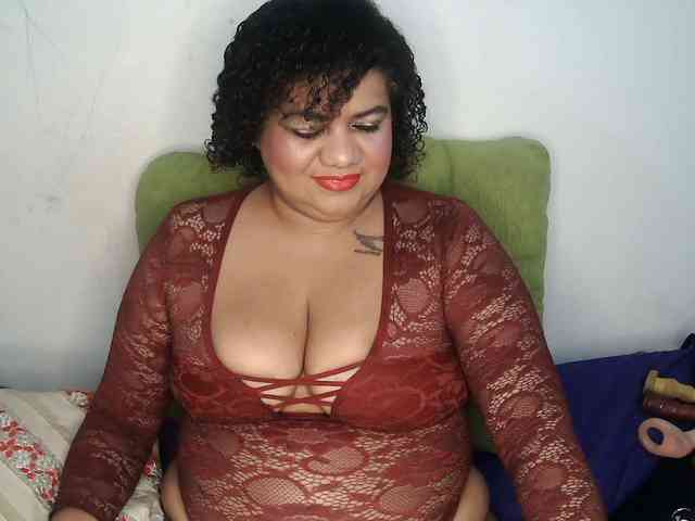 Modelo: Domme_Carla_Brazil