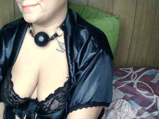 Domme_Carla_Brazil webcam