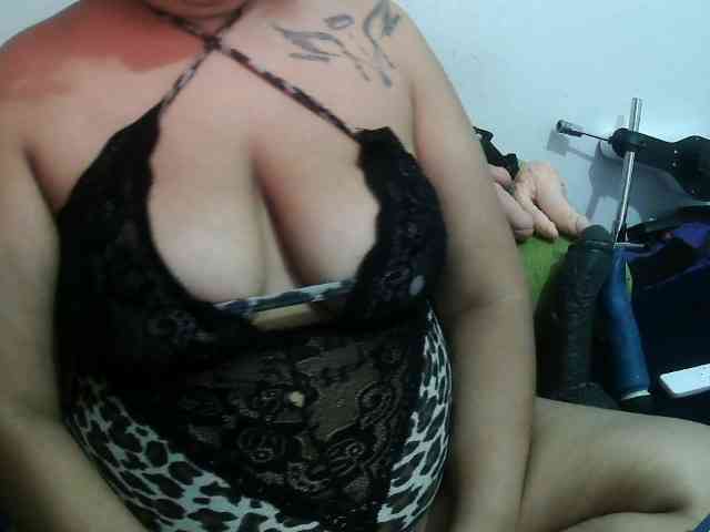 Domme_Carla_Brazil