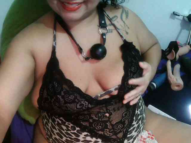 Modelo: Domme_Carla_Brazil