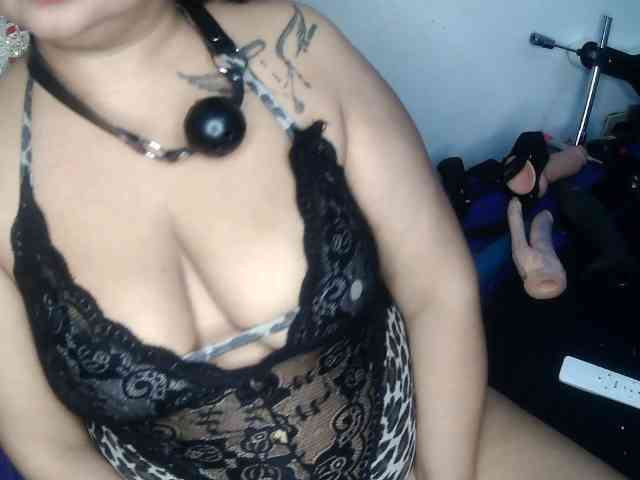 Modelo: Domme_Carla_Brazil