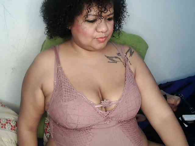 Domme_Carla_Brazil webcam