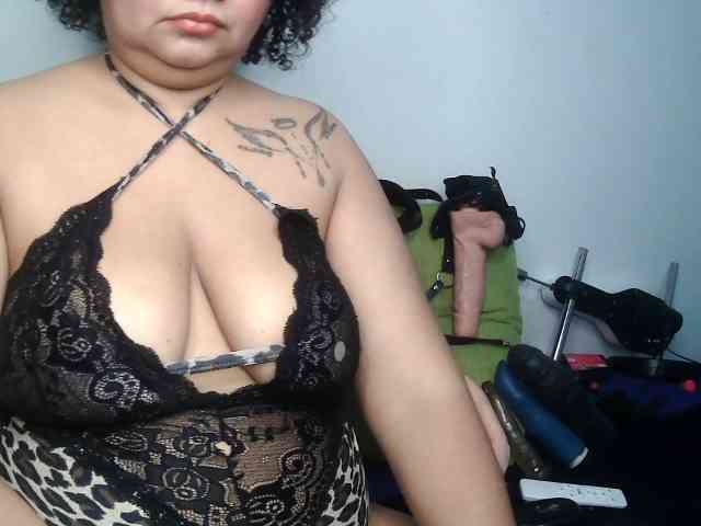Domme_Carla_Brazil