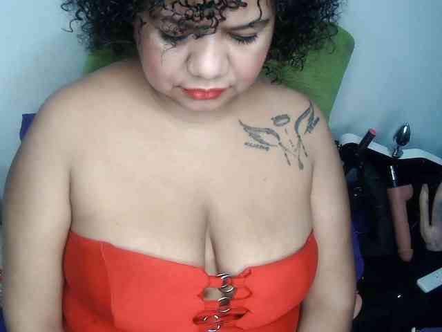 Domme_Carla_Brazil webcam