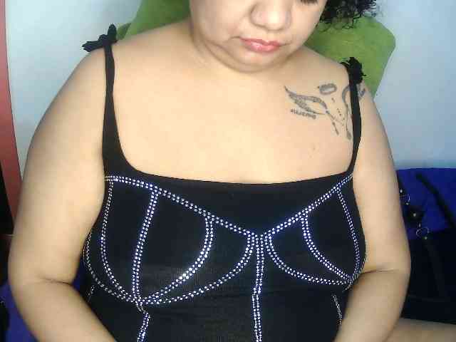Domme_Carla_Brazil webcam