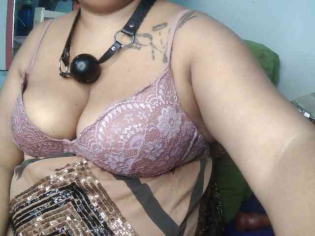 Domme_Carla_Brazil webcam