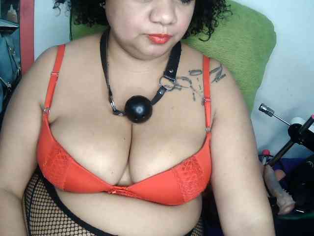 Domme_Carla_Brazil