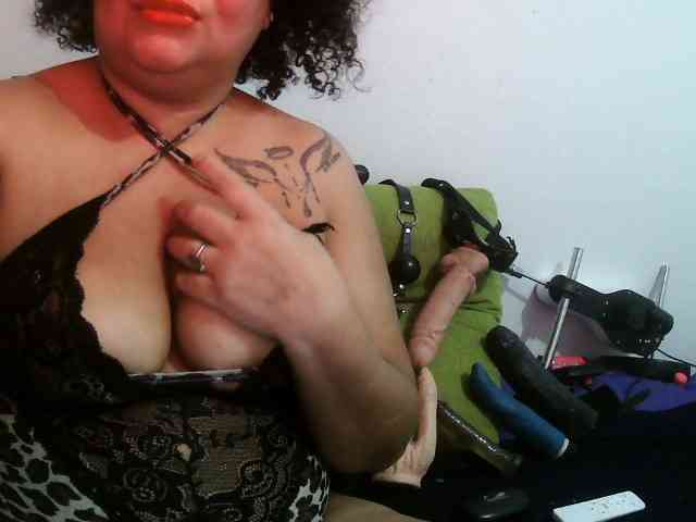 Domme_Carla_Brazil
