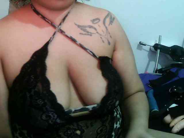 Modelo: Domme_Carla_Brazil