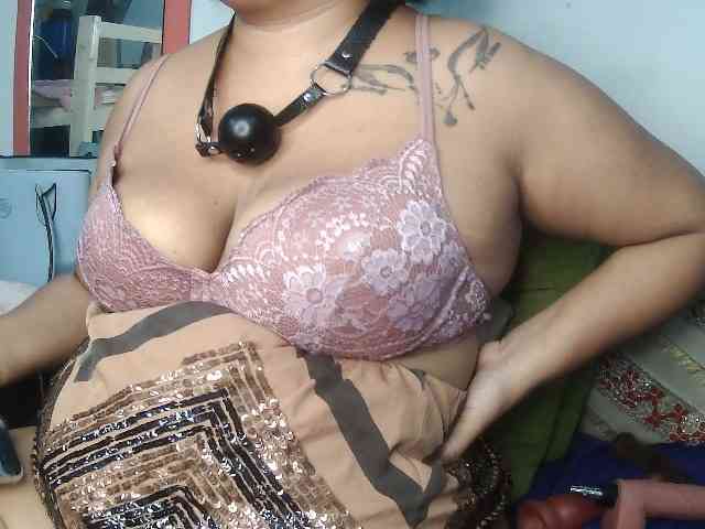 Domme_Carla_Brazil webcam