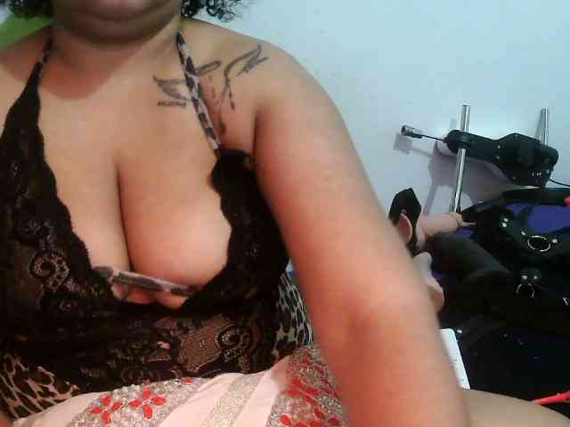 Domme_Carla_Brazil