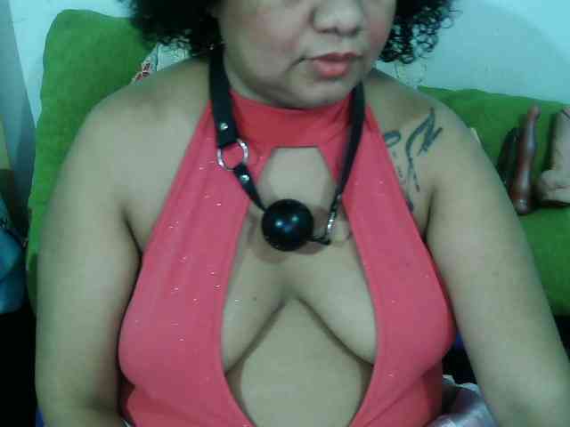 Modelo: Domme_Carla_Brazil
