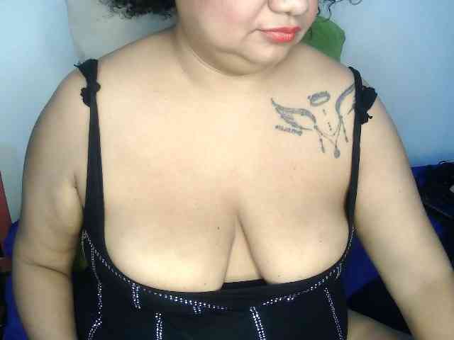 Domme_Carla_Brazil webcam