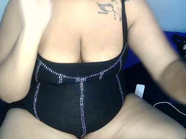 Modelo: Domme_Carla_Brazil