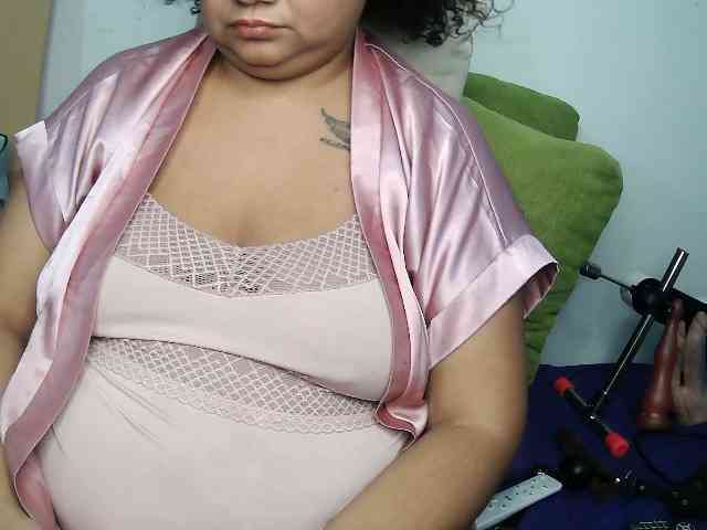 Domme_Carla_Brazil webcam