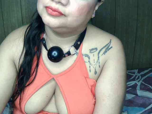 Domme_Carla_Brazil