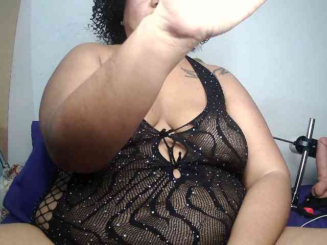 Domme_Carla_Brazil webcam