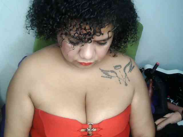 Modelo: Domme_Carla_Brazil