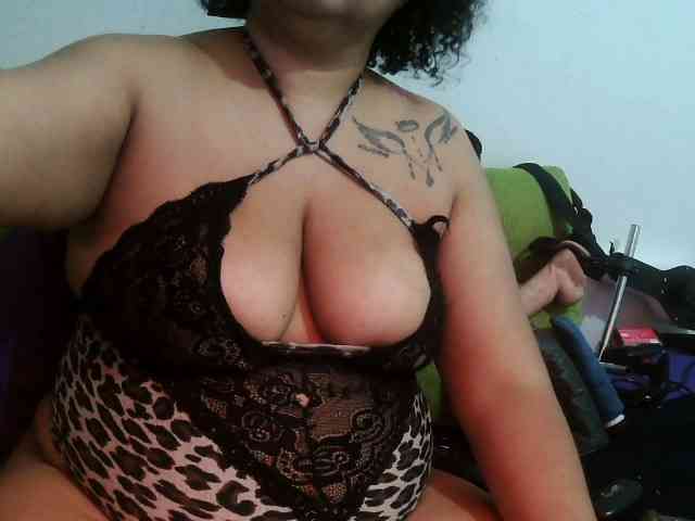 Domme_Carla_Brazil