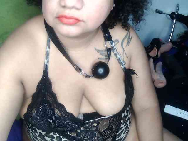 Domme_Carla_Brazil