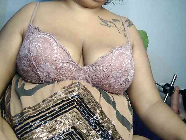 Domme_Carla_Brazil webcam