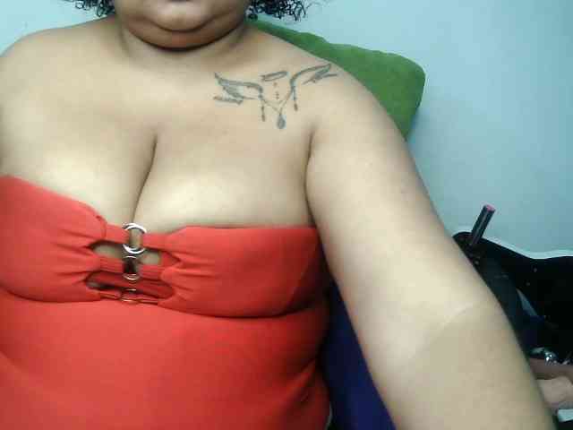 Domme_Carla_Brazil