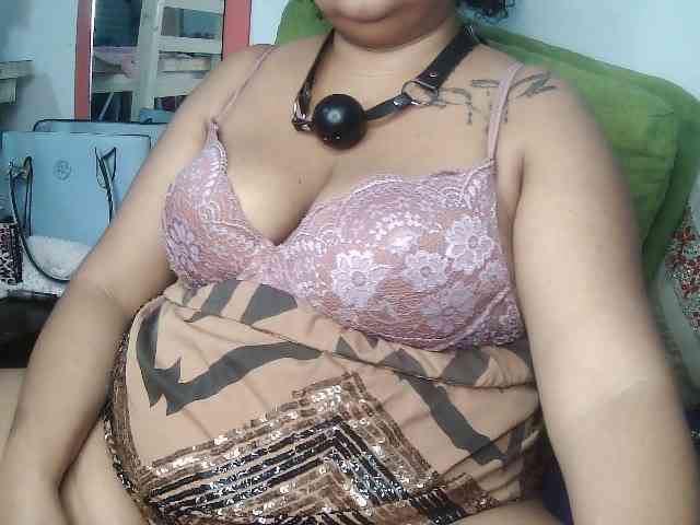 Domme_Carla_Brazil webcam