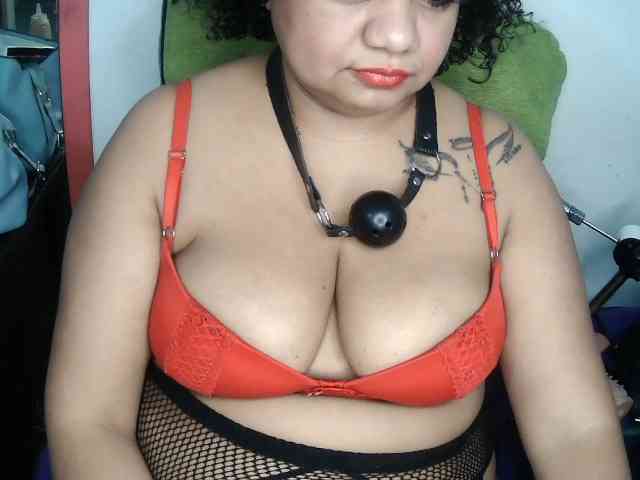 Domme_Carla_Brazil webcam