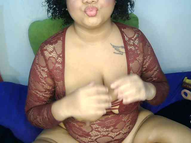 Modelo: Domme_Carla_Brazil