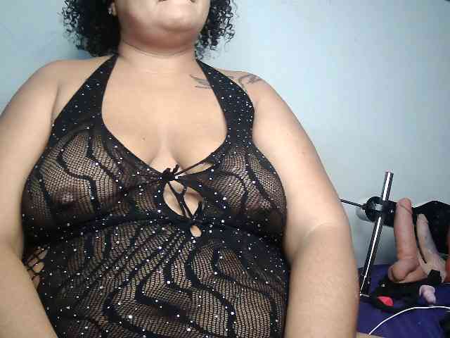 Domme_Carla_Brazil webcam