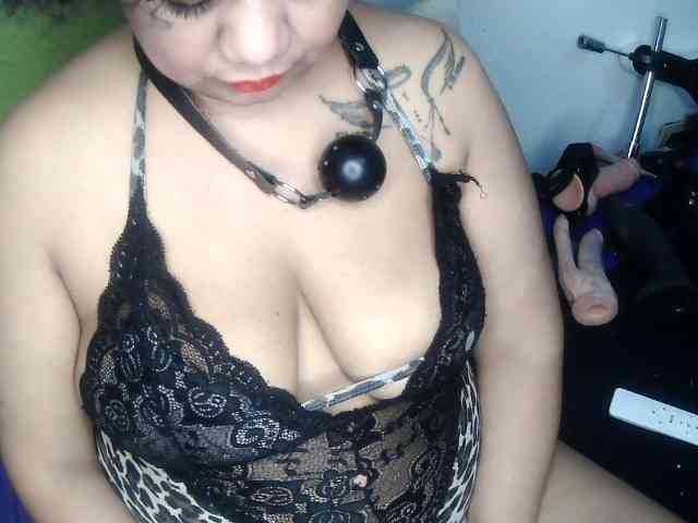 Domme_Carla_Brazil