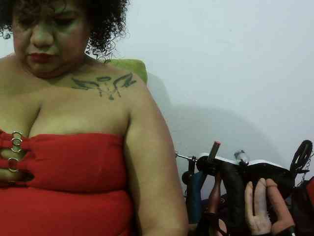 Modelo: Domme_Carla_Brazil